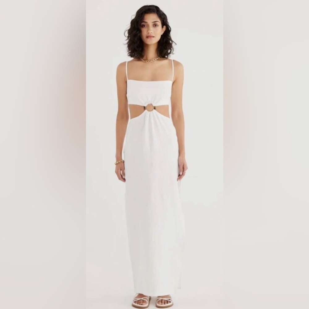 106.  Rumer The Label Avalon Ring White Linen Maxi Dress